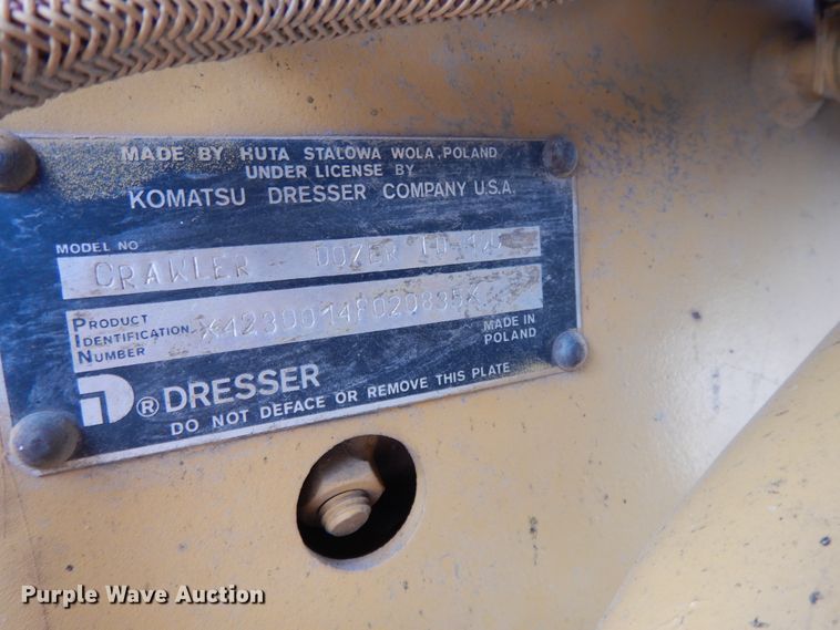 image for item DE5733 1996 Dresser TD12C  crawler dozer