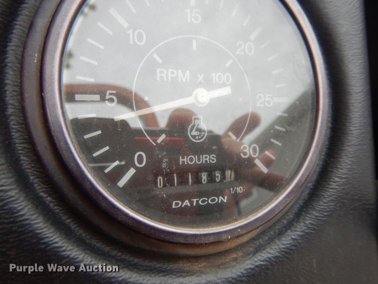 image for item DE5758 Ditch Witch 8020T  cable plow