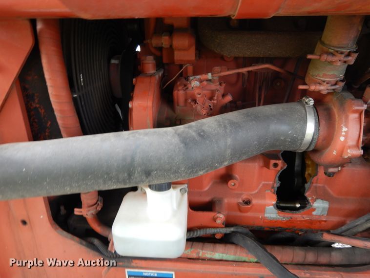 image for item DE5758 Ditch Witch 8020T  cable plow