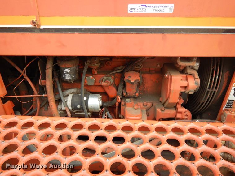 image for item DE5758 Ditch Witch 8020T  cable plow