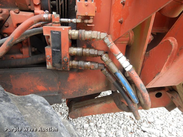 image for item DE5758 Ditch Witch 8020T  cable plow
