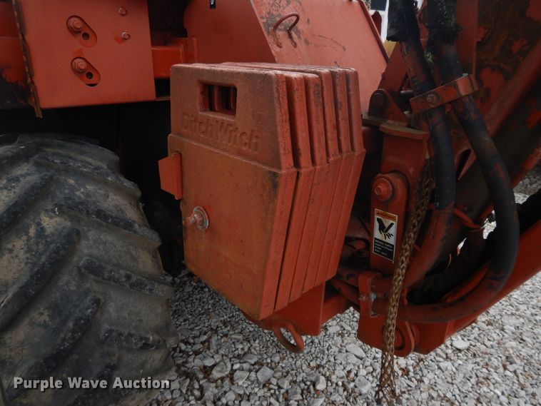 image for item DE5758 Ditch Witch 8020T  cable plow