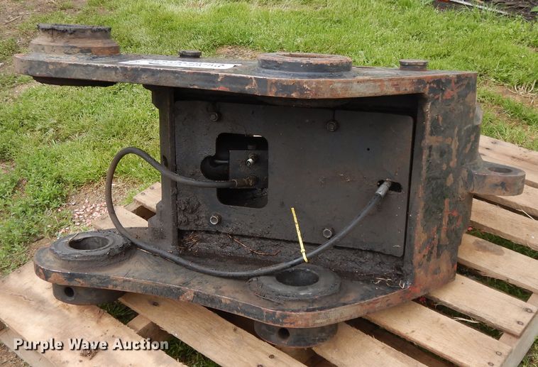 image for item DE5787 Excavator quick coupler