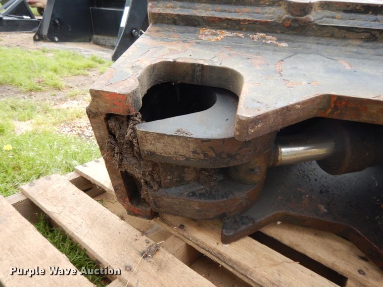 image for item DE5787 Excavator quick coupler