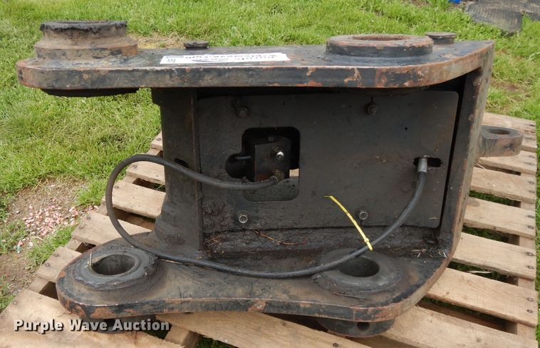 image for item DE5787 Excavator quick coupler