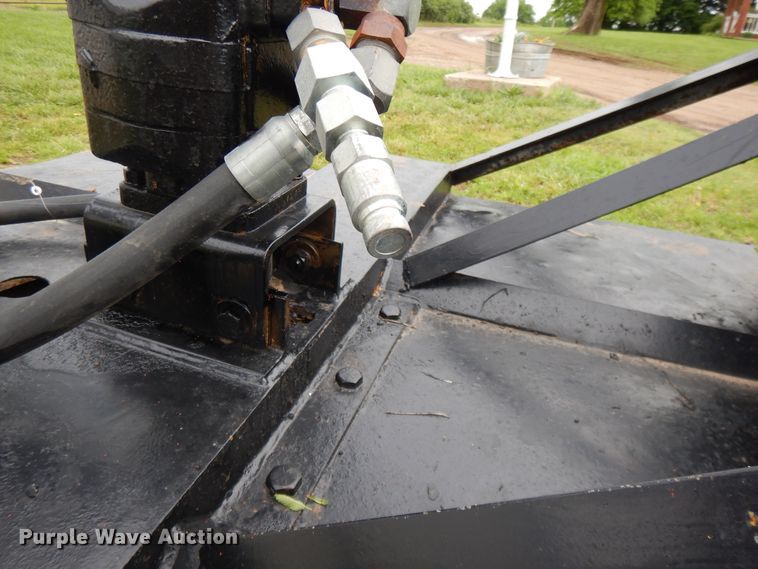 image for item DE5789 60"W skid steer rotary mower