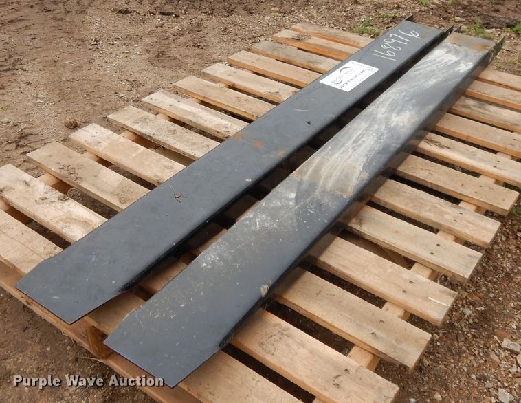 image for item DE5790 6'L pallet fork extensions