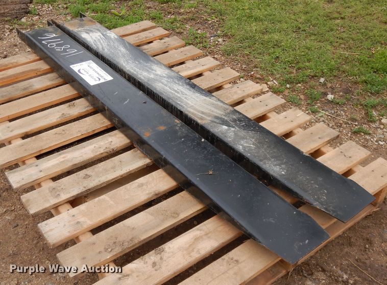 image for item DE5790 6'L pallet fork extensions