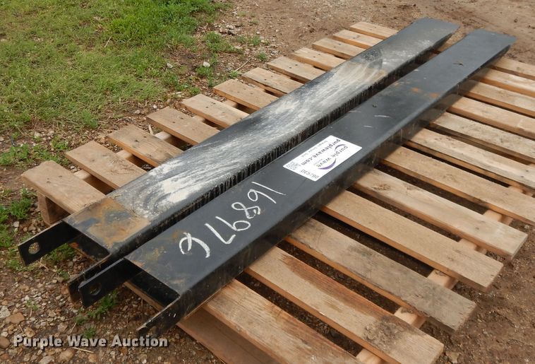 image for item DE5790 6'L pallet fork extensions