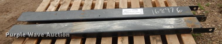 image for item DE5790 6'L pallet fork extensions