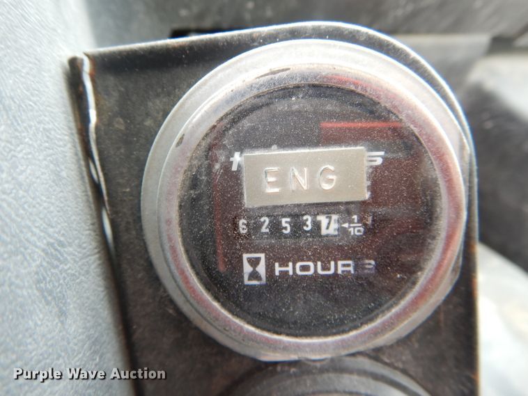 image for item DF3192 1996 Ford L8000  crane truck