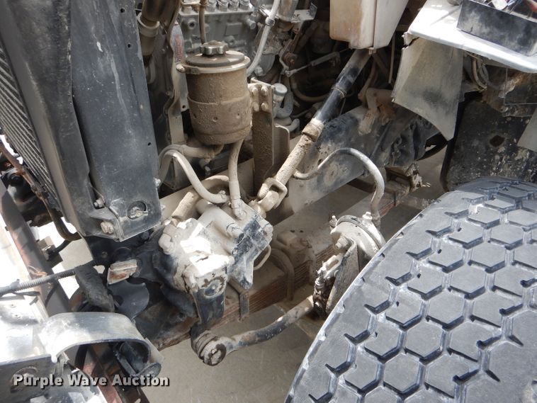 image for item DF3192 1996 Ford L8000  crane truck