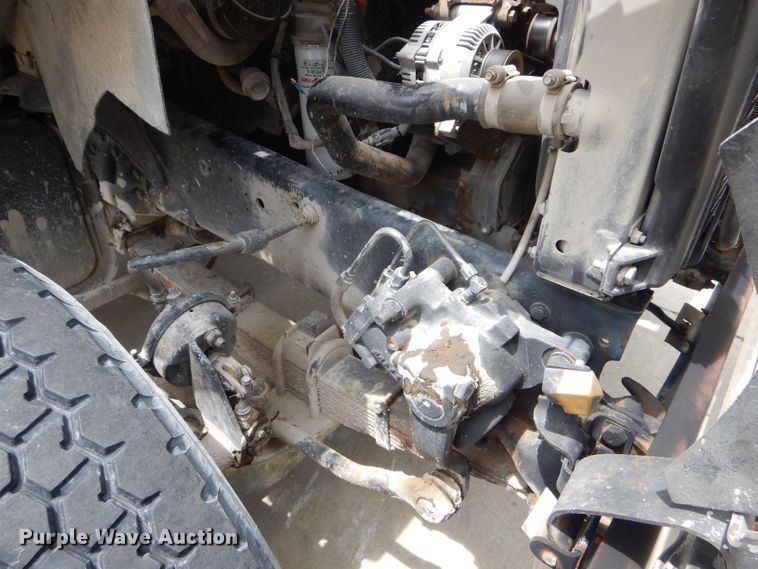 image for item DF3192 1996 Ford L8000  crane truck