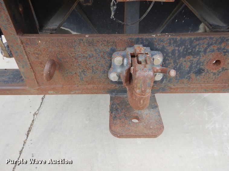 image for item DF3192 1996 Ford L8000  crane truck