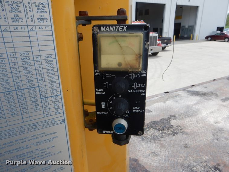 image for item DF3192 1996 Ford L8000  crane truck