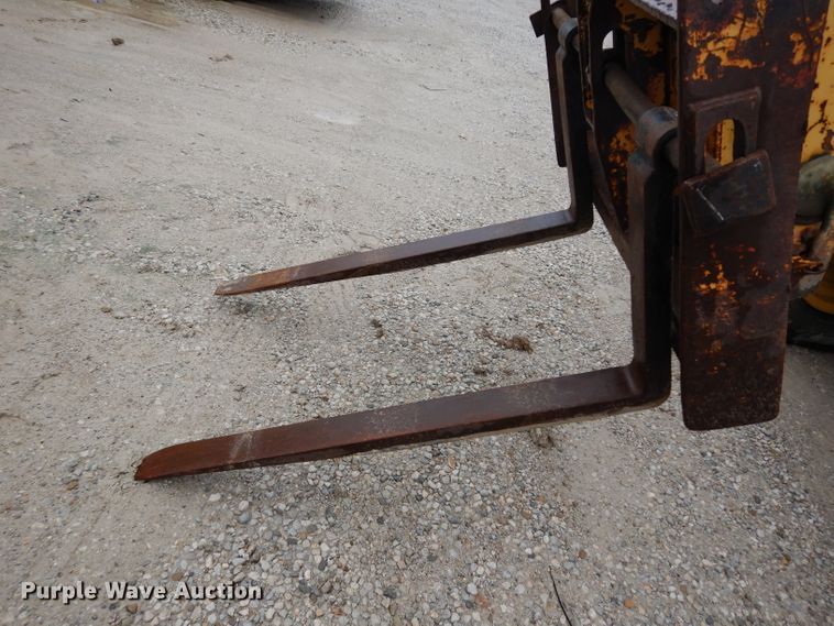 image for item DF4020 1994 Caterpillar RT60  telehandler