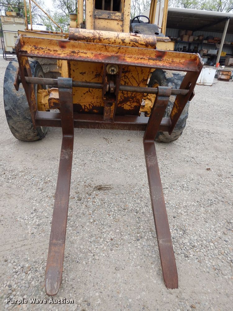 image for item DF4020 1994 Caterpillar RT60  telehandler