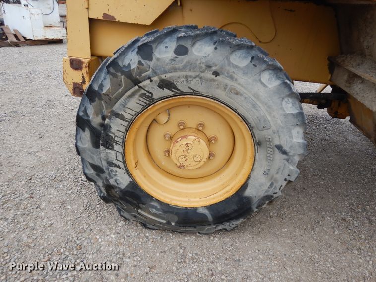 image for item DF4020 1994 Caterpillar RT60  telehandler