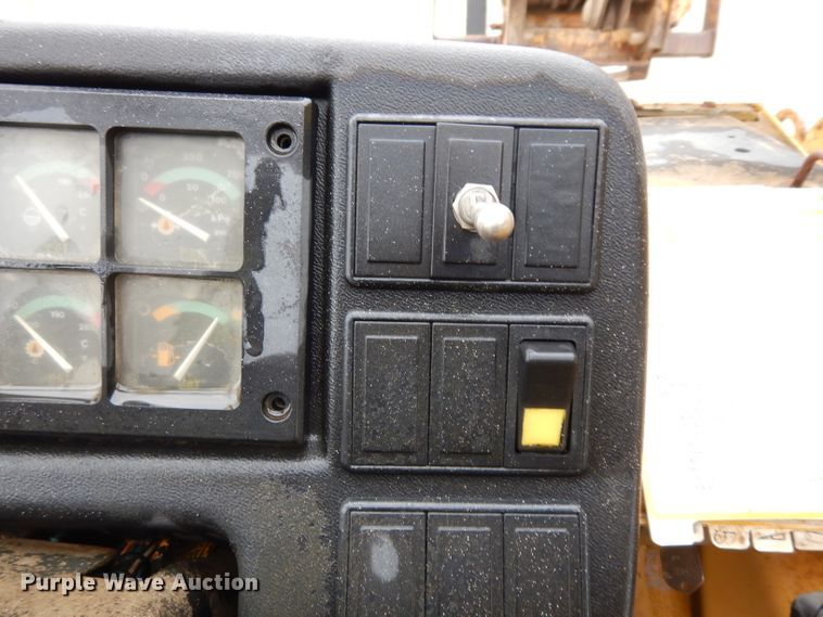 image for item DF4020 1994 Caterpillar RT60  telehandler