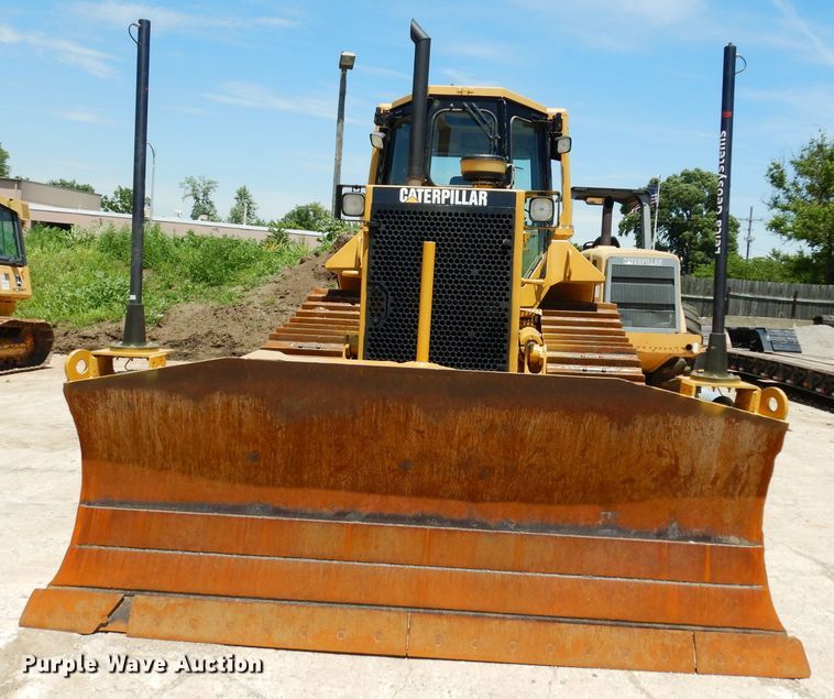 image for item DF4051 1999 Caterpillar D6M XL  dozer