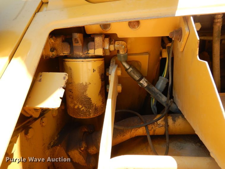 image for item DF4051 1999 Caterpillar D6M XL  dozer