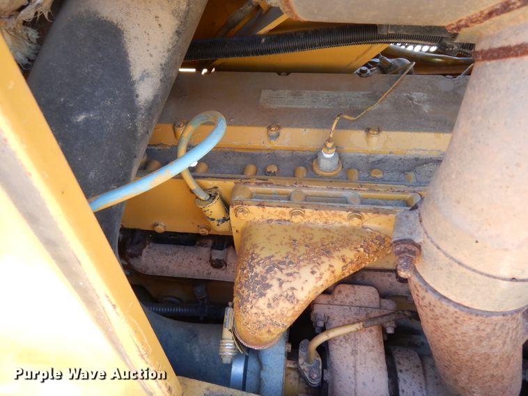 image for item DF4051 1999 Caterpillar D6M XL  dozer