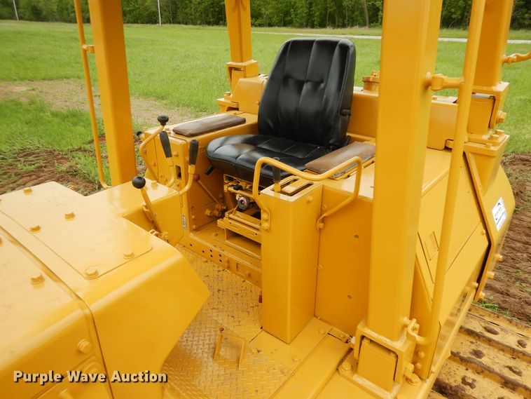image for item DF5364 1990 Komatsu D83P  dozer