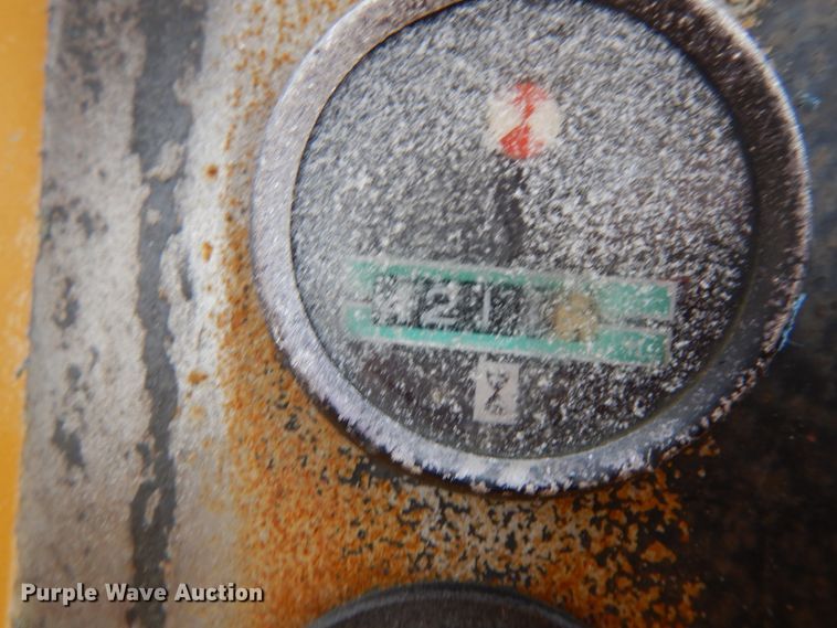 image for item DF5364 1990 Komatsu D83P  dozer