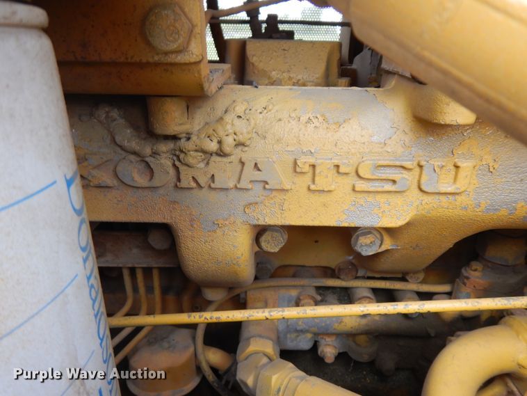 image for item DF5364 1990 Komatsu D83P  dozer