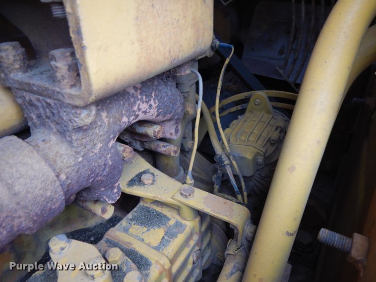 image for item DF5364 1990 Komatsu D83P  dozer