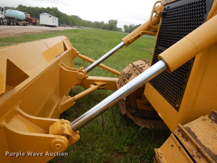 image for item DF5364 1990 Komatsu D83P  dozer