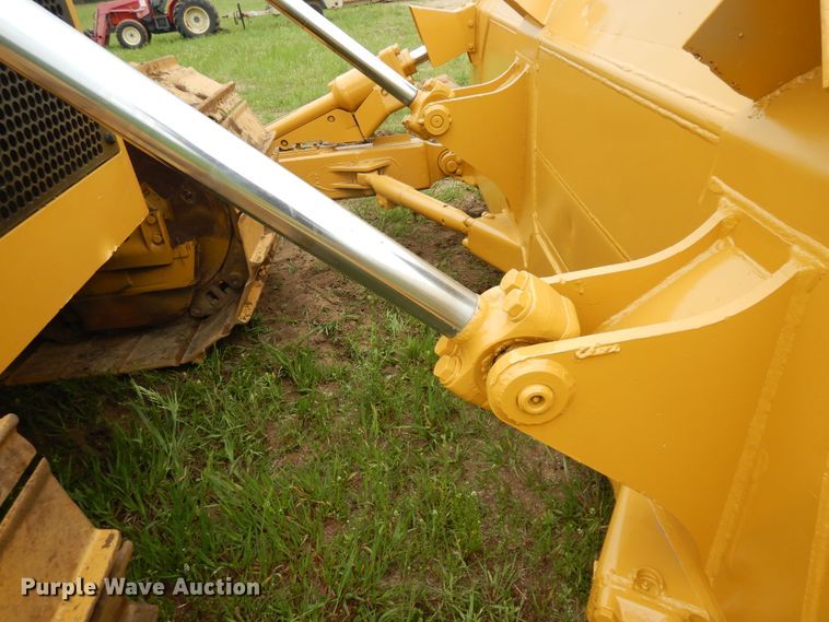 image for item DF5364 1990 Komatsu D83P  dozer