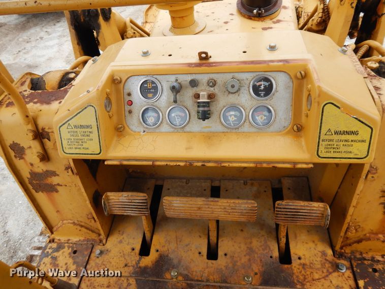 image for item DF5365 1974 Caterpillar 941B  track loader