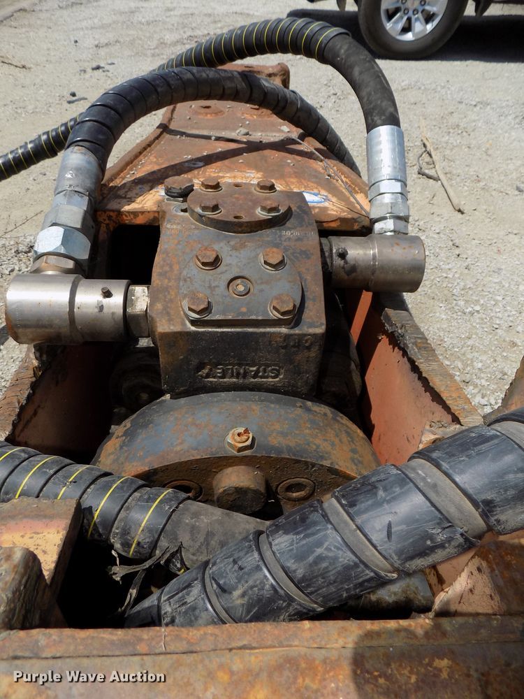 image for item DG2588 Stanley 3950 hammer