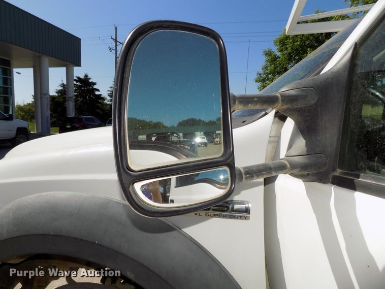 image for item DG2598 2006 Ford F550 Super Duty XL  service truck