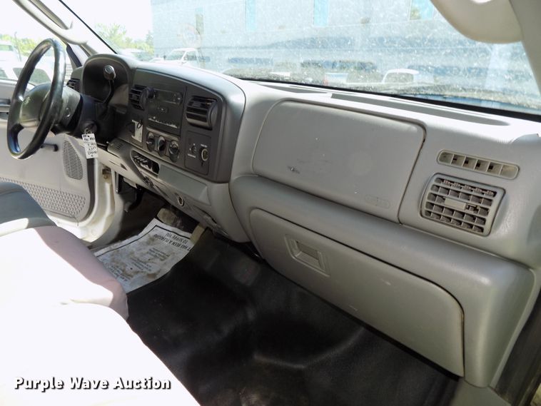 image for item DG2598 2006 Ford F550 Super Duty XL  service truck