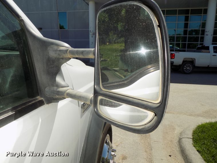 image for item DG2598 2006 Ford F550 Super Duty XL  service truck