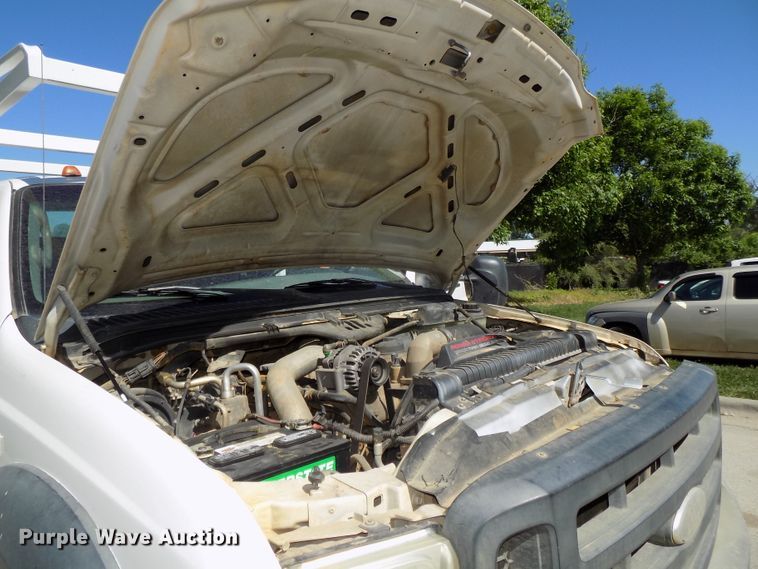 image for item DG2598 2006 Ford F550 Super Duty XL  service truck