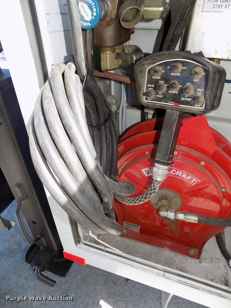 image for item DG2598 2006 Ford F550 Super Duty XL  service truck