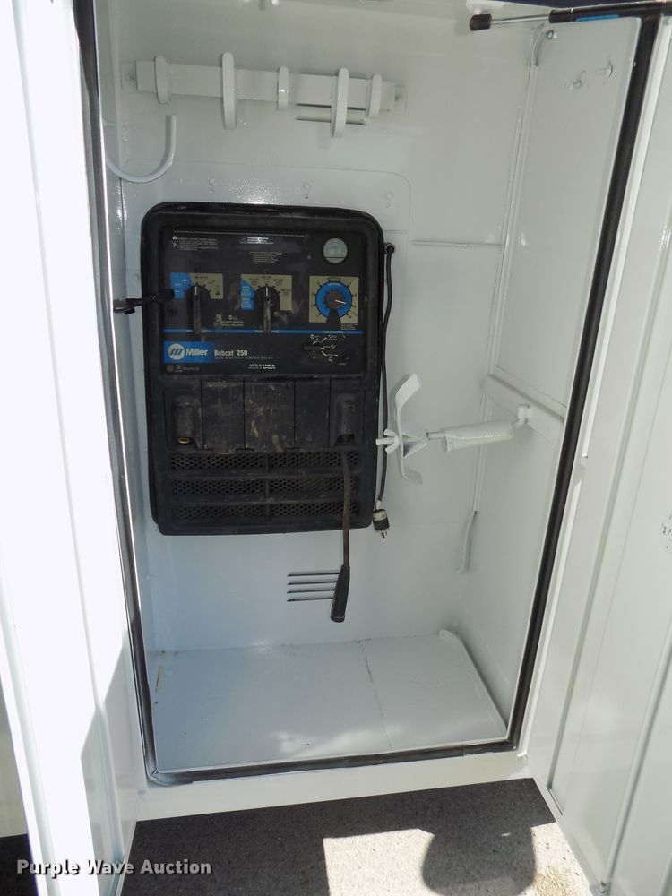 image for item DG2598 2006 Ford F550 Super Duty XL  service truck