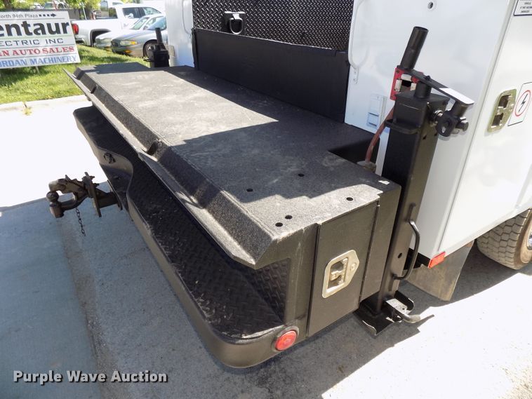 image for item DG2598 2006 Ford F550 Super Duty XL  service truck