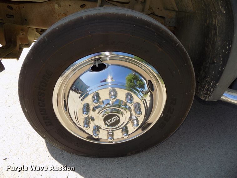 image for item DG2598 2006 Ford F550 Super Duty XL  service truck