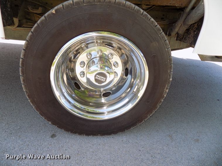 image for item DG2598 2006 Ford F550 Super Duty XL  service truck