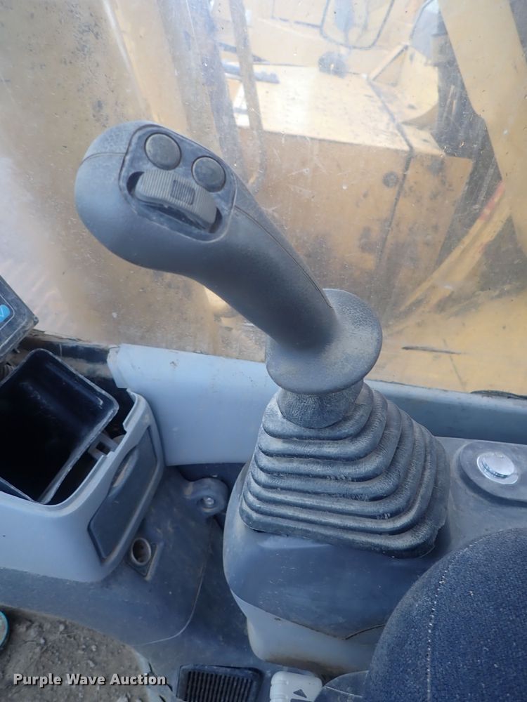 image for item DG3213 2006 Komatsu PC308USLC  excavator