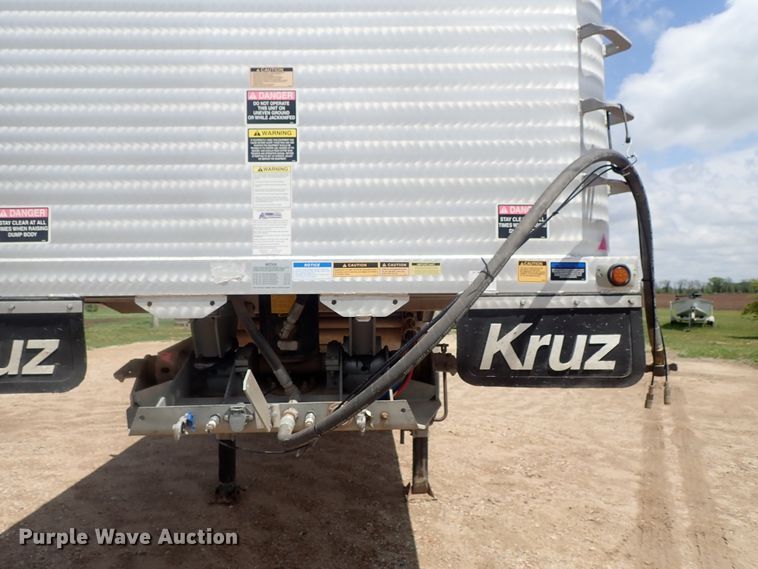 image for item DG3217 2017 Kruz Ravens DW  end dump rock trailer