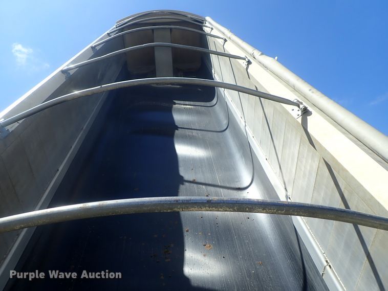 image for item DG3217 2017 Kruz Ravens DW  end dump rock trailer