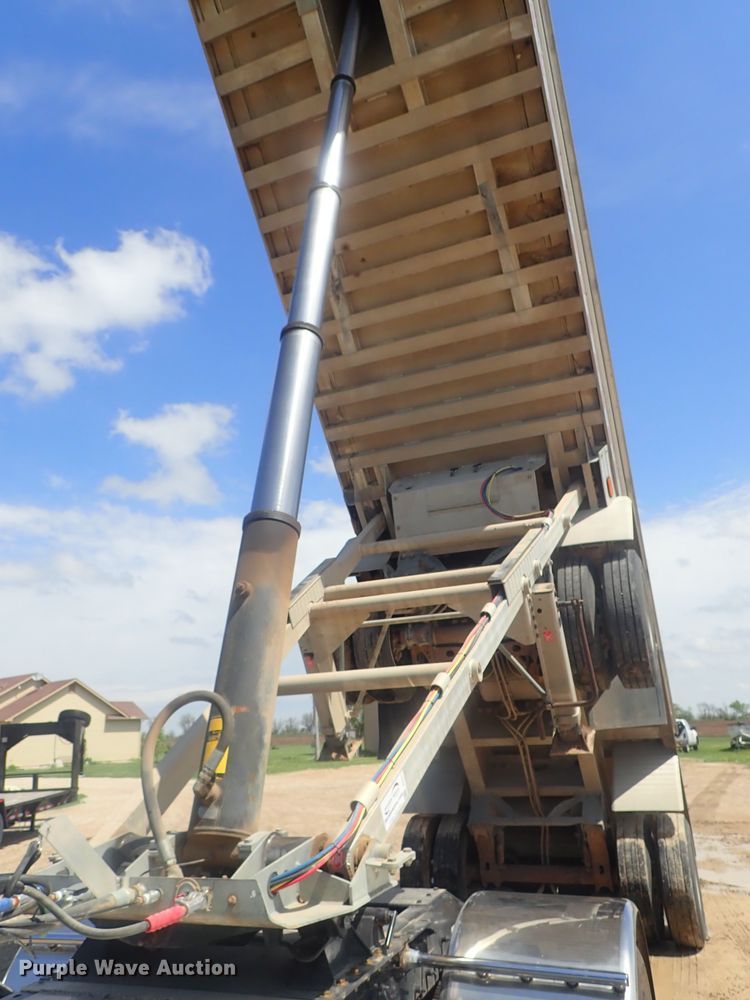 image for item DG3217 2017 Kruz Ravens DW  end dump rock trailer