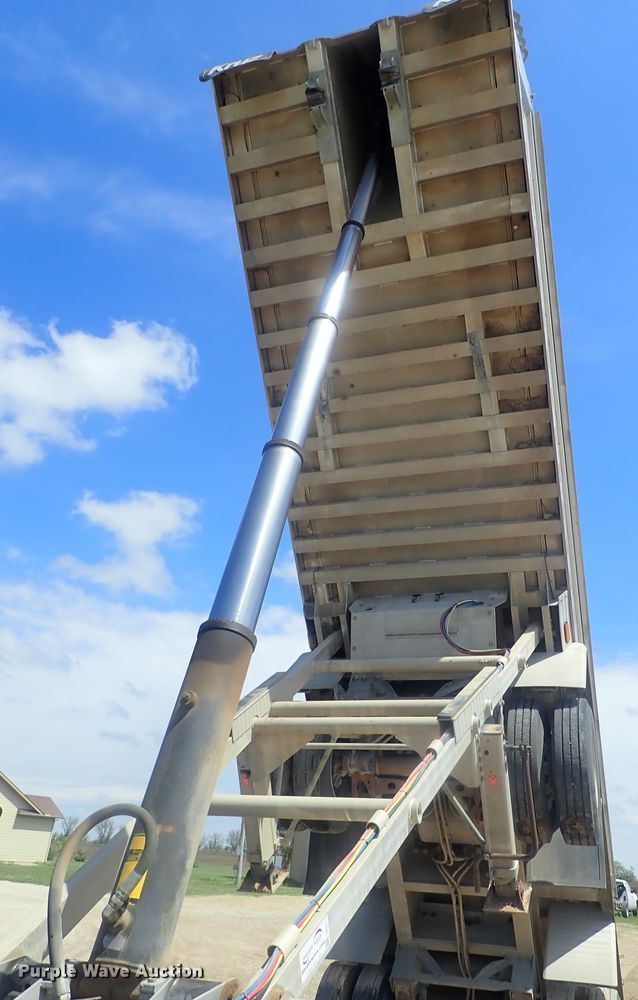 image for item DG3217 2017 Kruz Ravens DW  end dump rock trailer