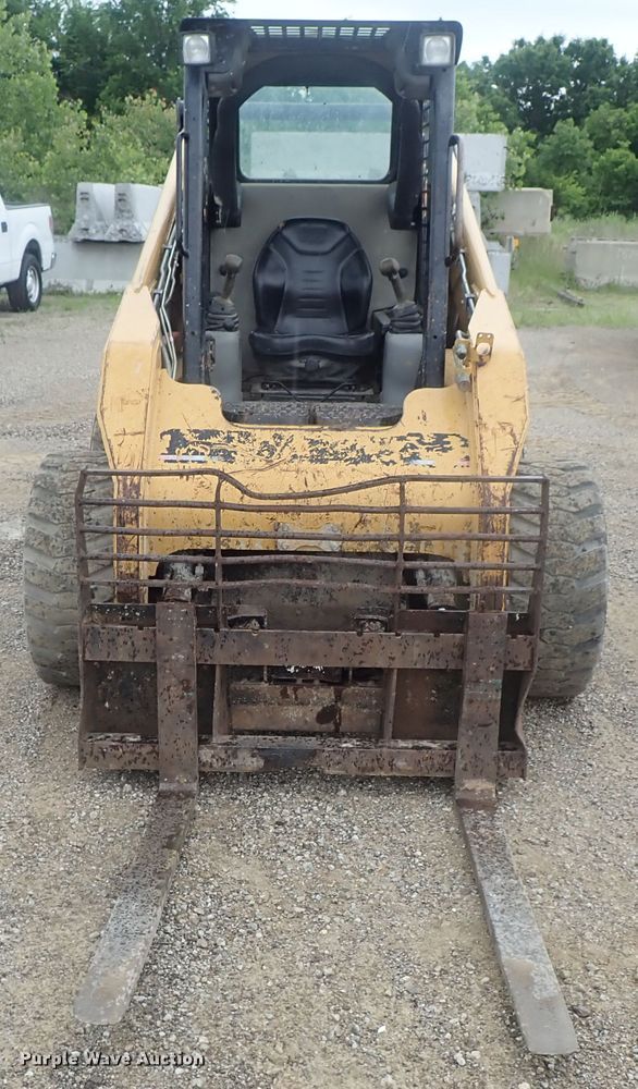 image for item DG3239 2007 Caterpillar 252B  skid steer loader