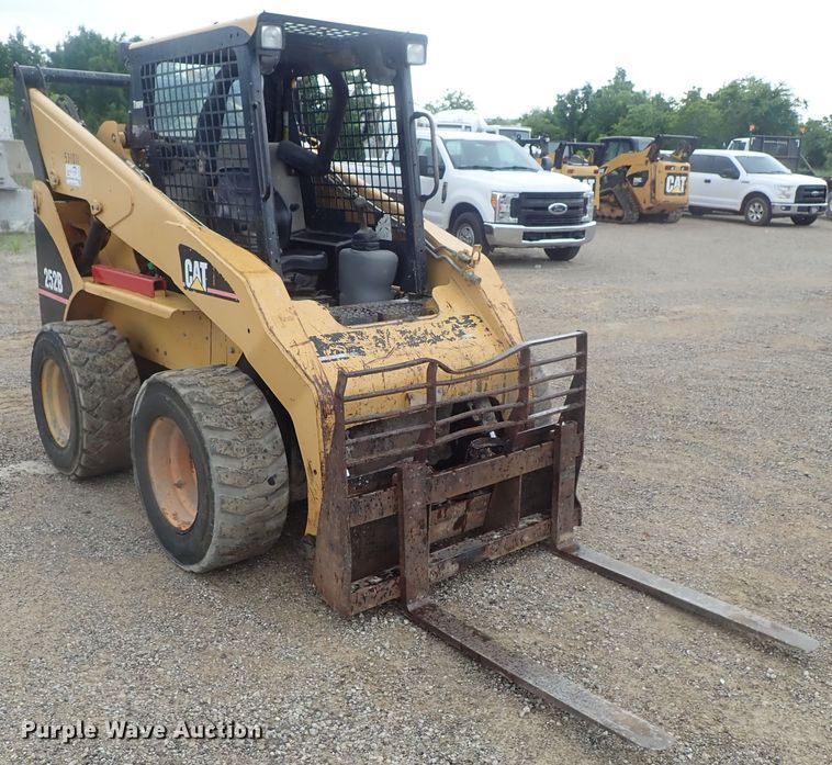 image for item DG3239 2007 Caterpillar 252B  skid steer loader